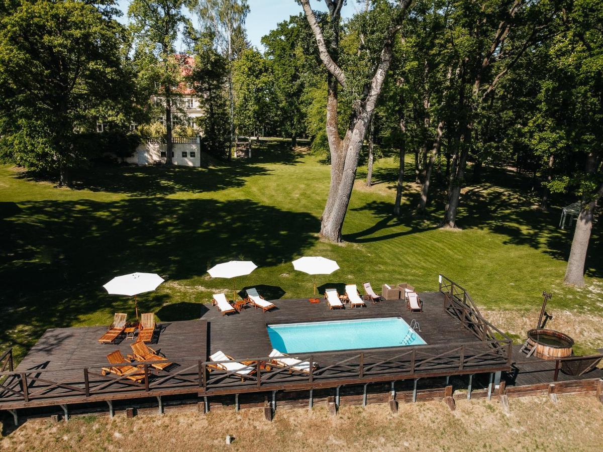 Dwór Sieraków Exterior foto